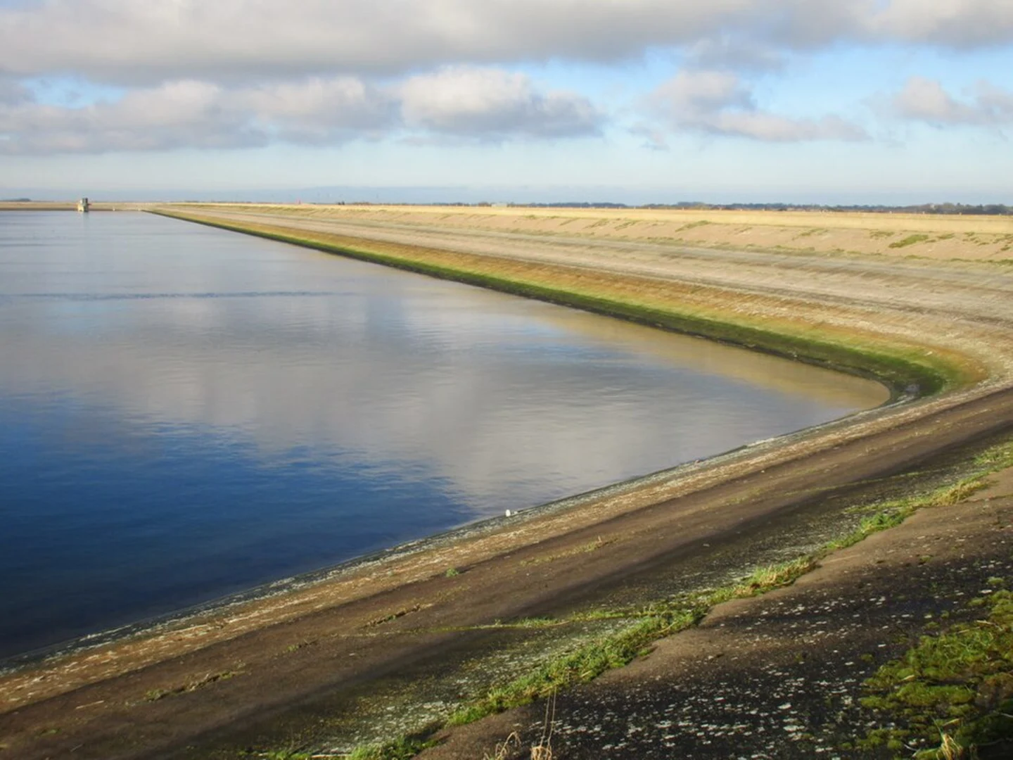An image depicting the trail Covenham Reservoir Loop - Fulstow and its surrounding area.
