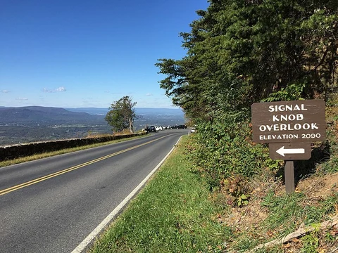 Little Passage Creek and Meneka Peak Trail