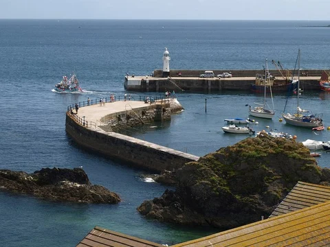 An image depicting the trail Cliff Park and Mevagissey Cemetery and its surrounding area.