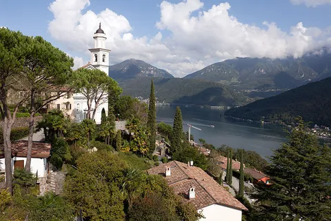 An image depicting the trail San Salvatore to Marcote and its surrounding area.