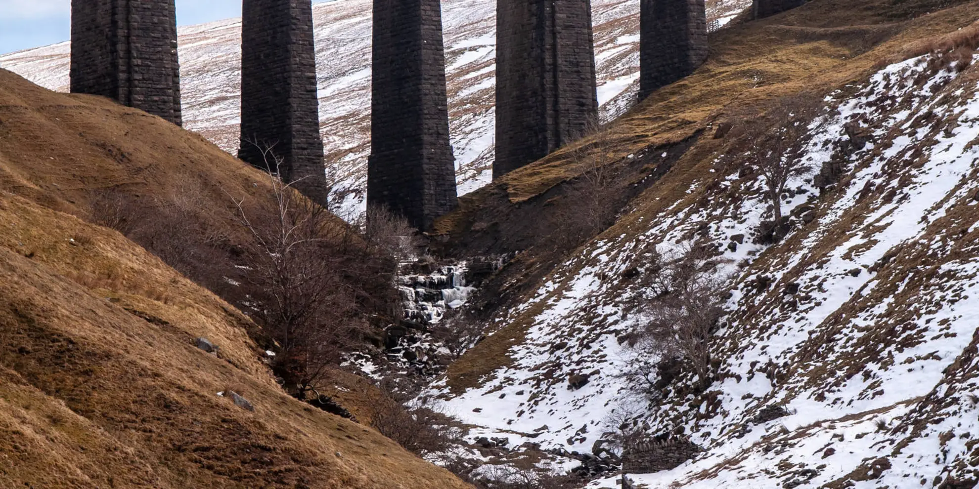 An image depicting the trail Dent to Ribblehead Walk and its surrounding area.