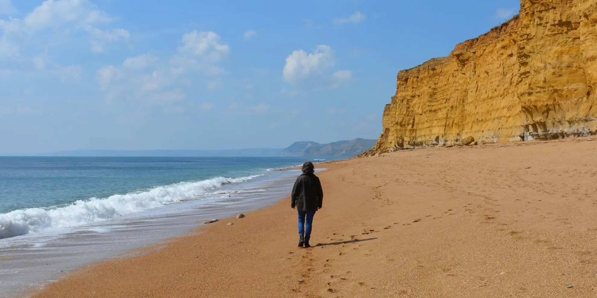 An image depicting the trail Graston Copse - Hive Beach Walk and its surrounding area.