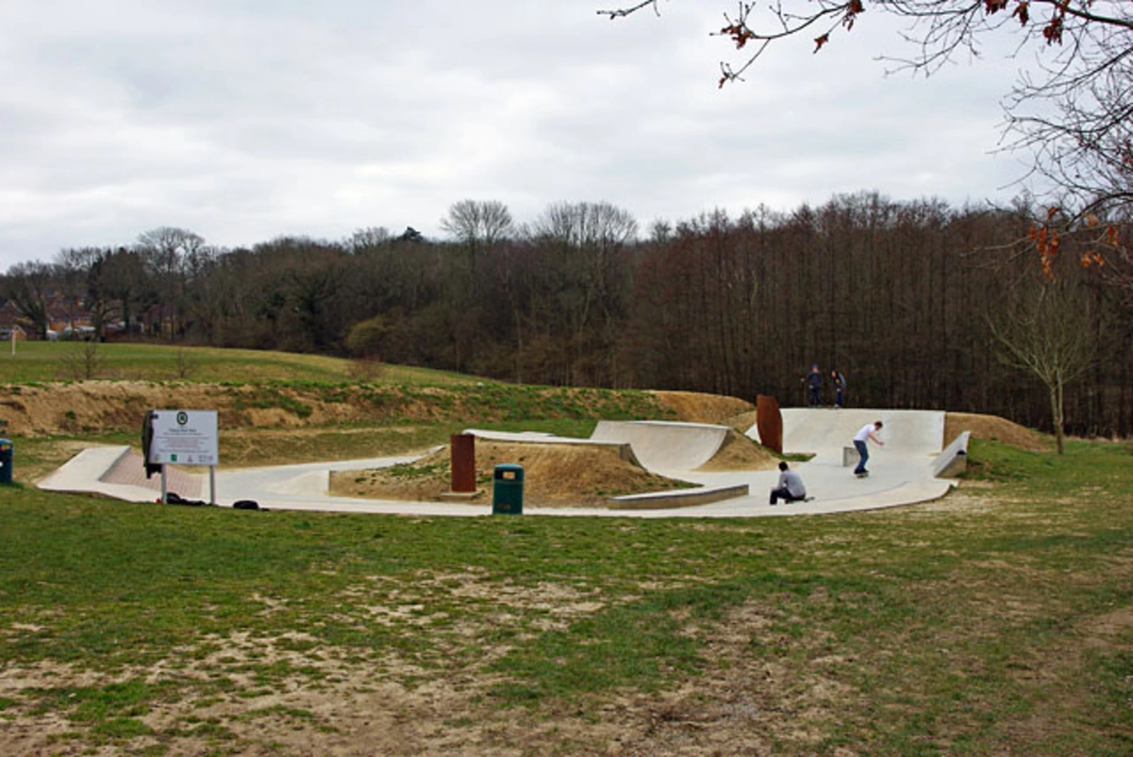 An image depicting the trail Uckfield South Loop and its surrounding area.