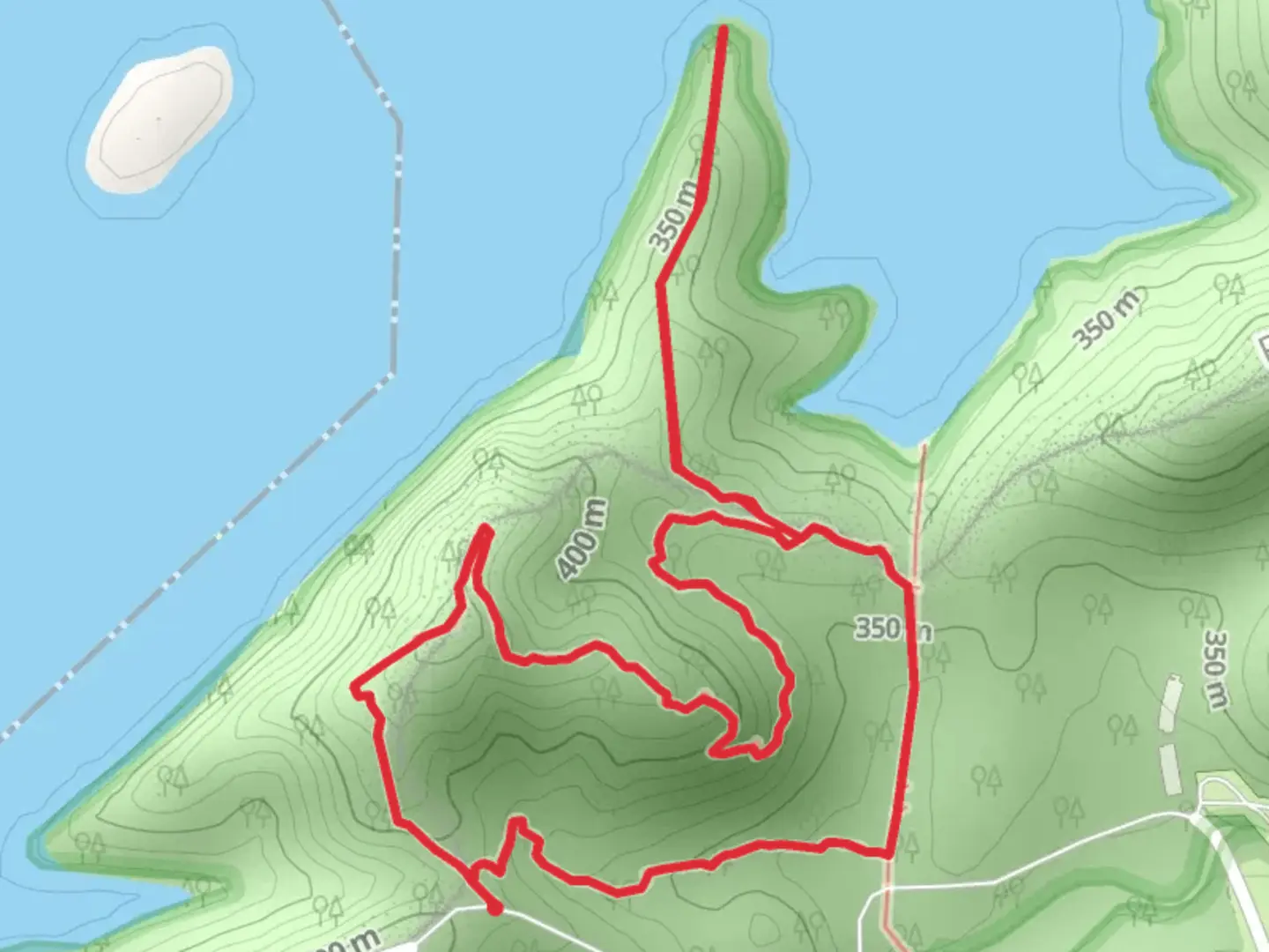 An image depicting the trail Point Lookout Loop Trail and its surrounding area.