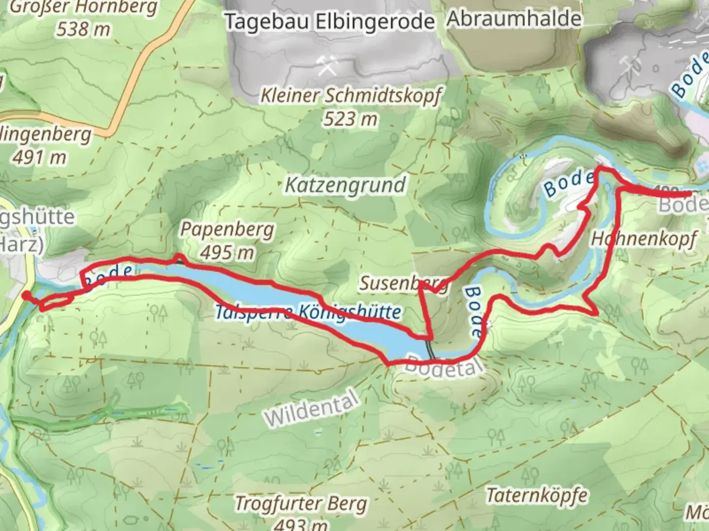 An image depicting the trail Talsperre Königshütte via Harzer Hexen Stieg and its surrounding area.
