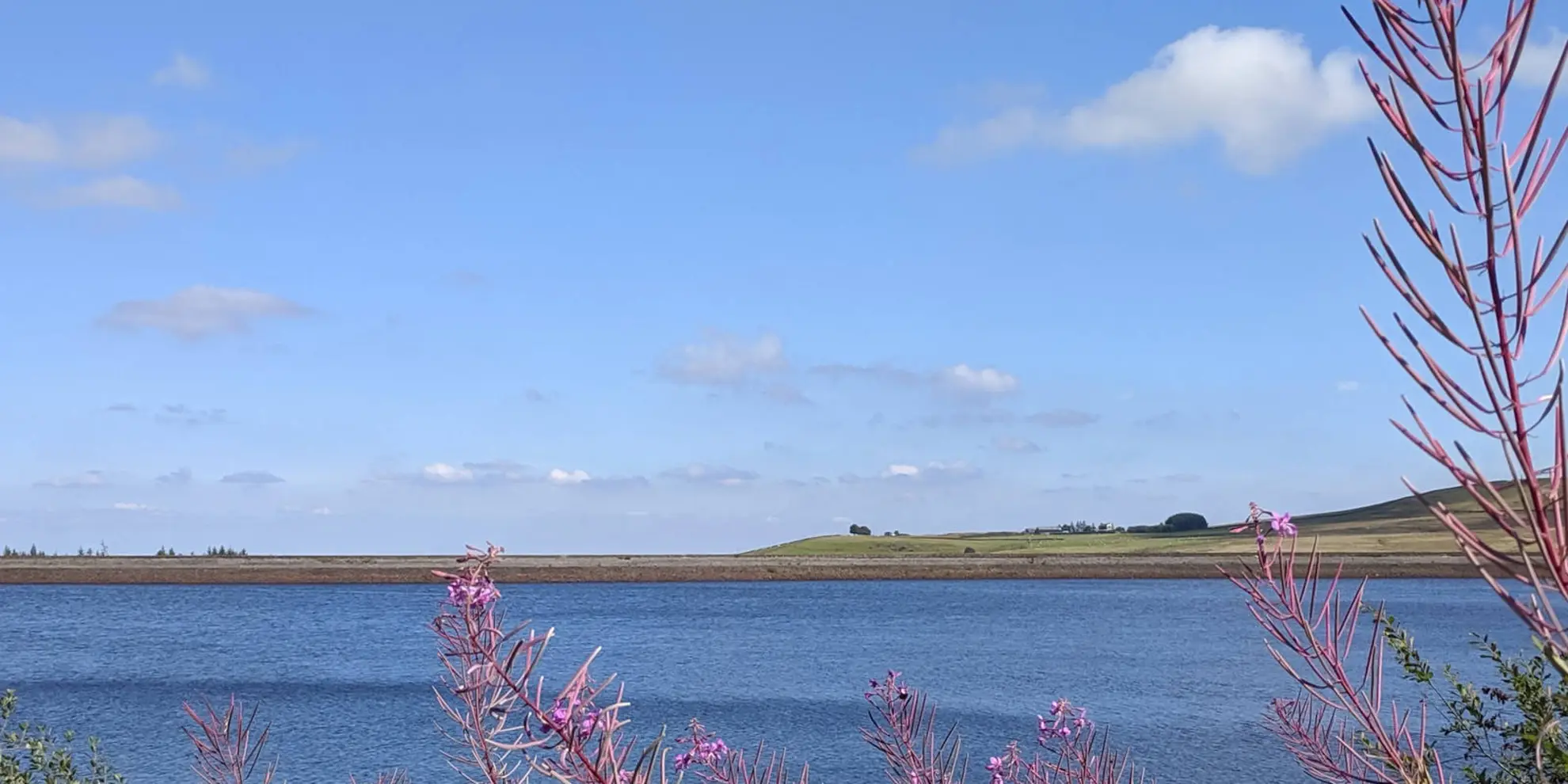 An image depicting the trail Redmires Conduit Walk and its surrounding area.