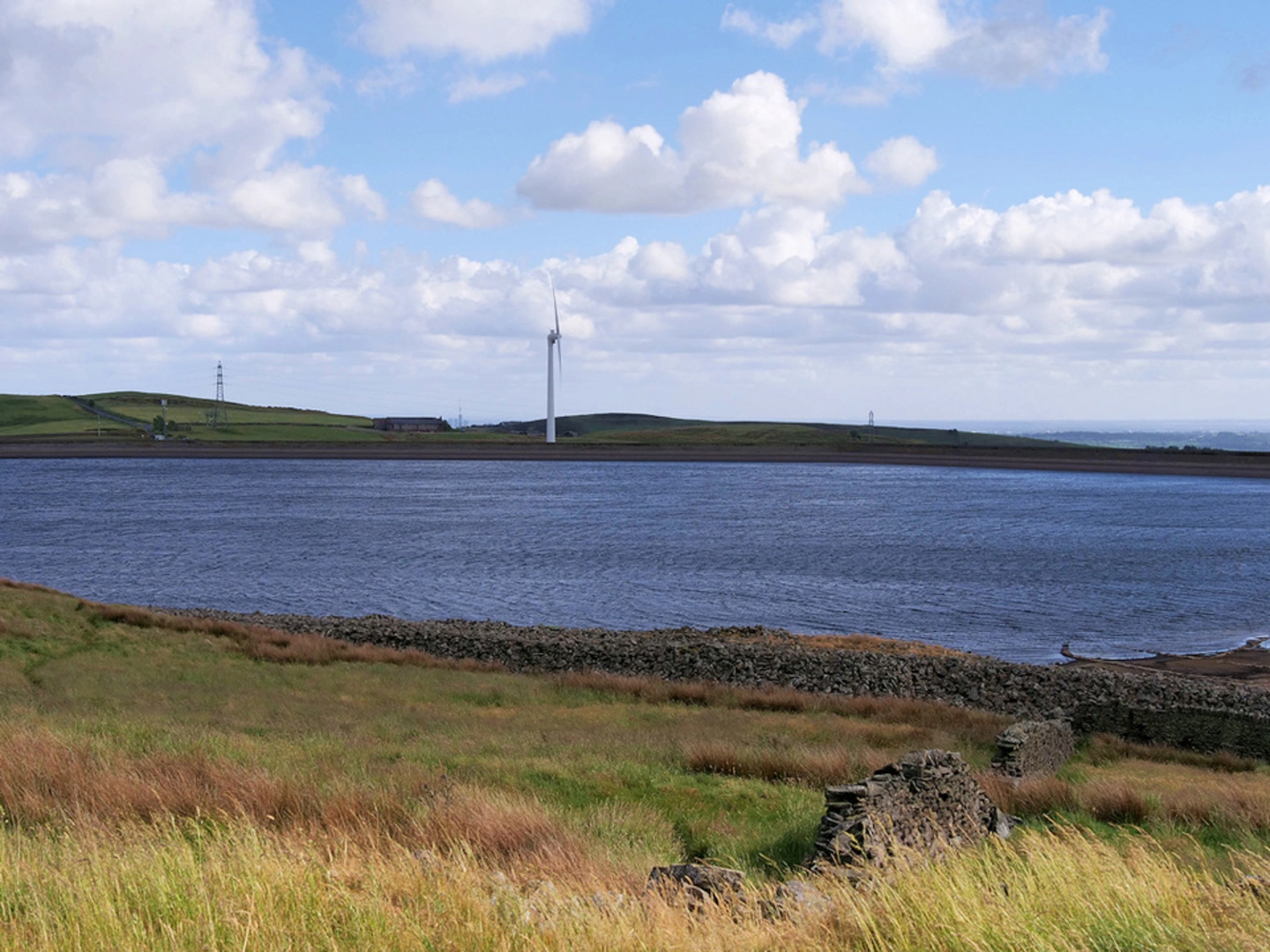 An image depicting the trail Owd Betts Ashworth Moor Reservoir Loop and its surrounding area.