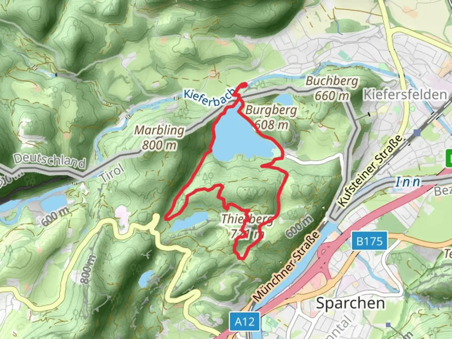 An image depicting the trail Hechtsee and Ruine Thierberg Loop and its surrounding area.