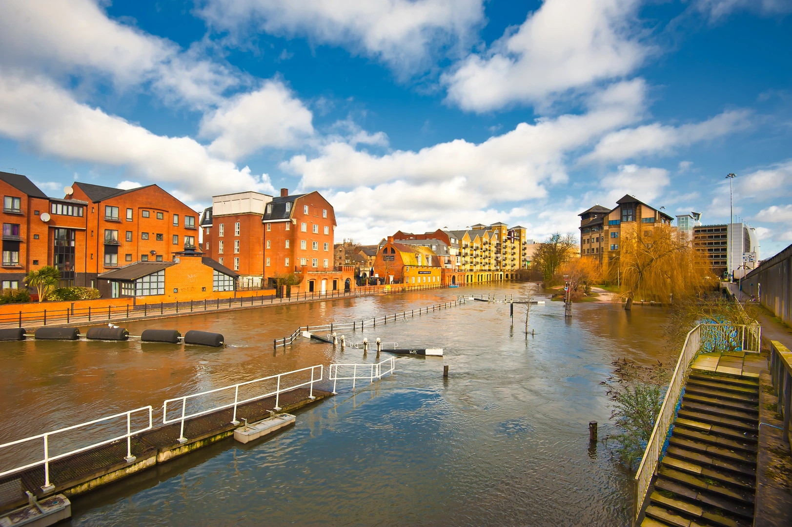An image depicting the trail Wokingham Loop from Shiplake Station and its surrounding area.