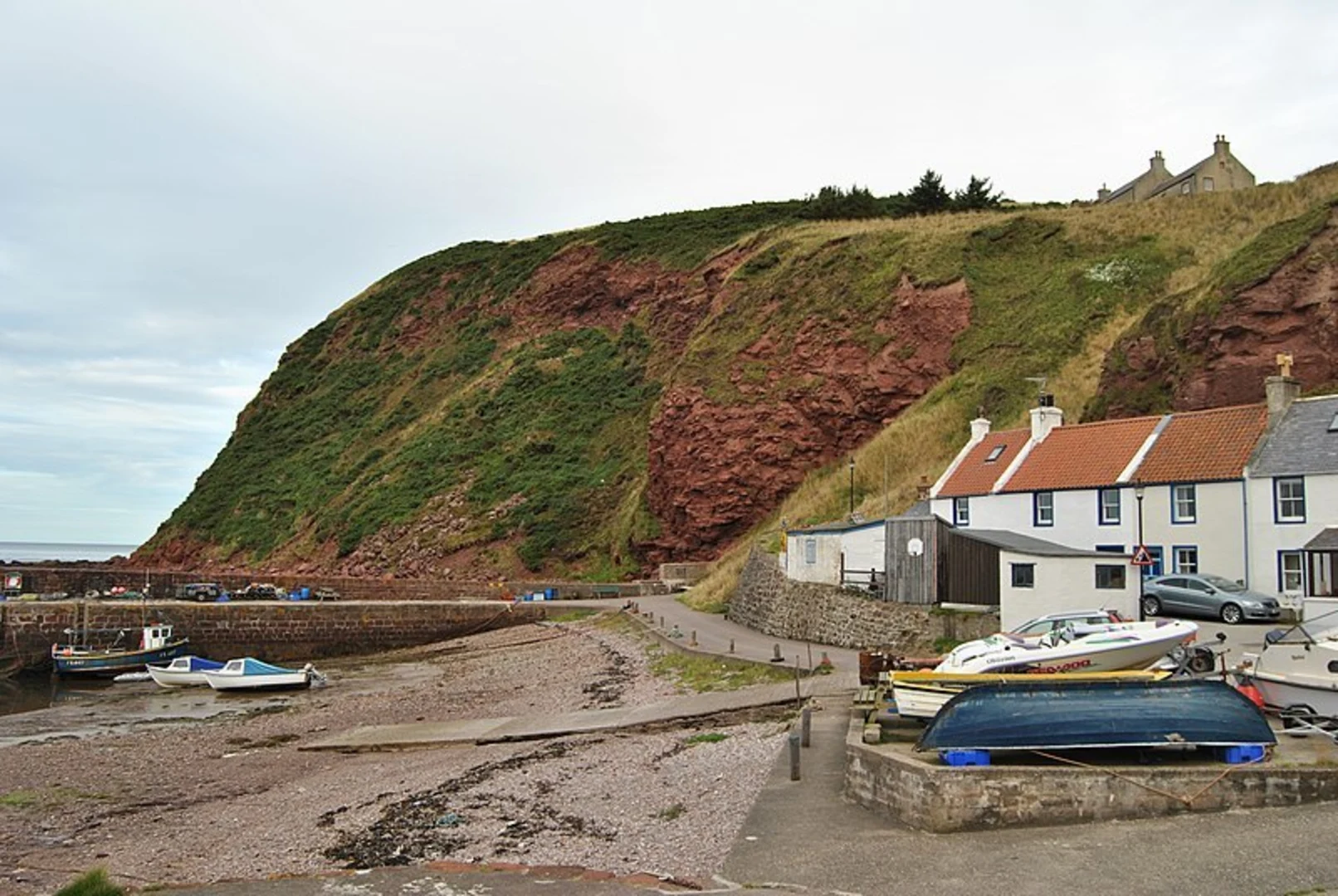 An image depicting the trail Crovie village to Pennan Walk and its surrounding area.