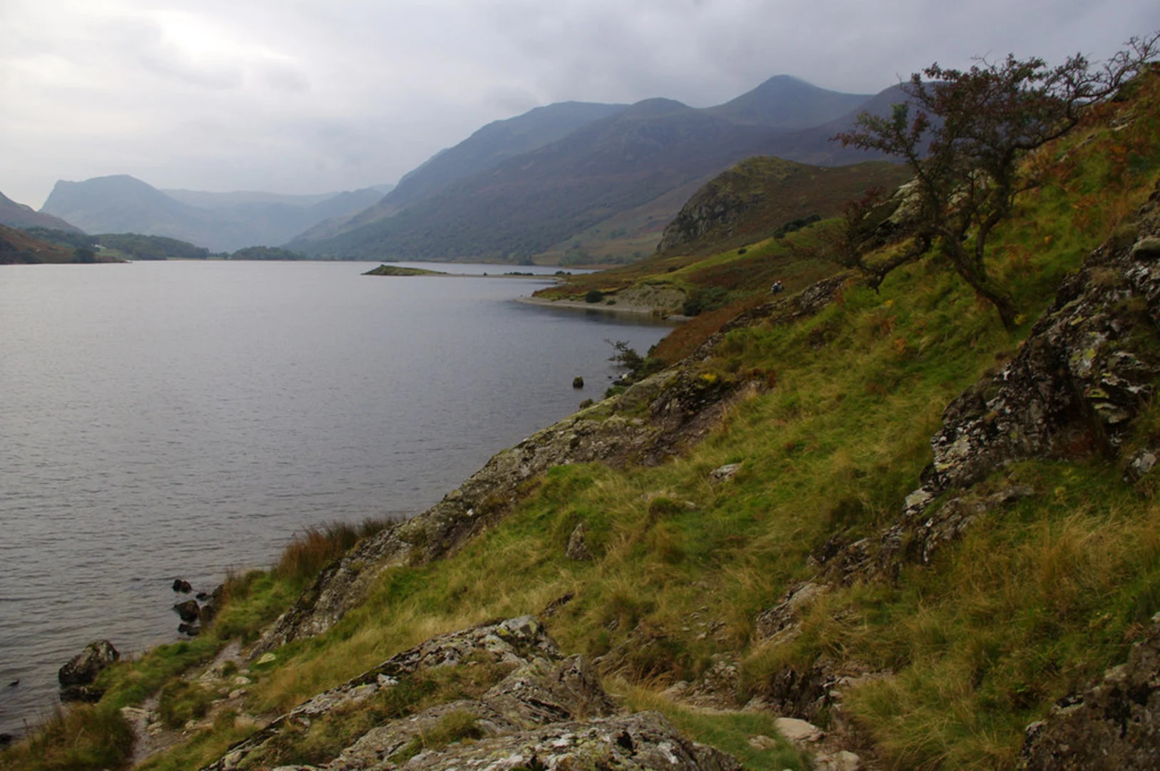 An image depicting the trail Crummock Water Walk and its surrounding area.