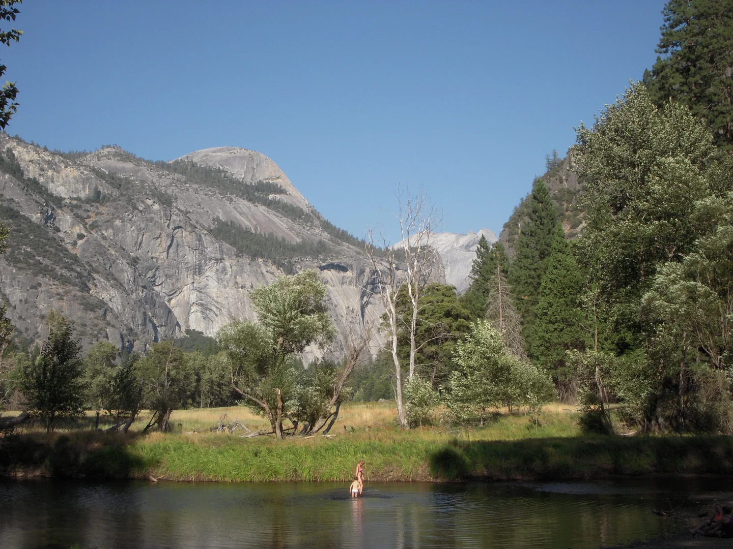 An image depicting the trail Half Dome from Little Yosemite Valley Campground and its surrounding area.