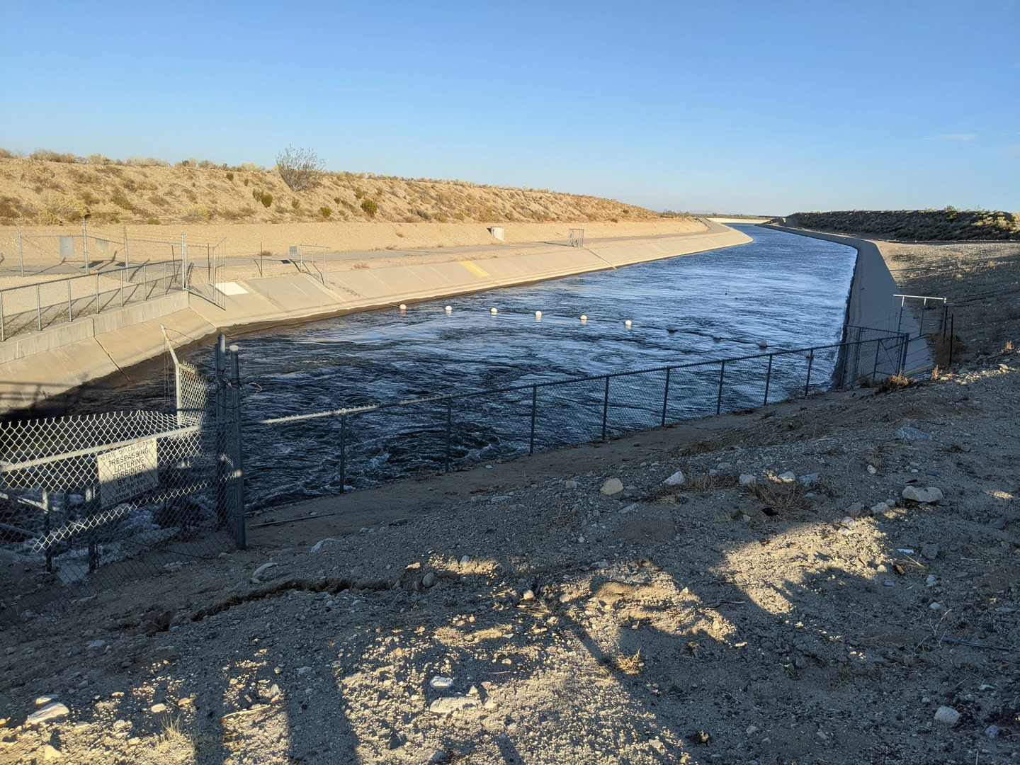 An image depicting the trail California Aqueduct East Branch and its surrounding area.