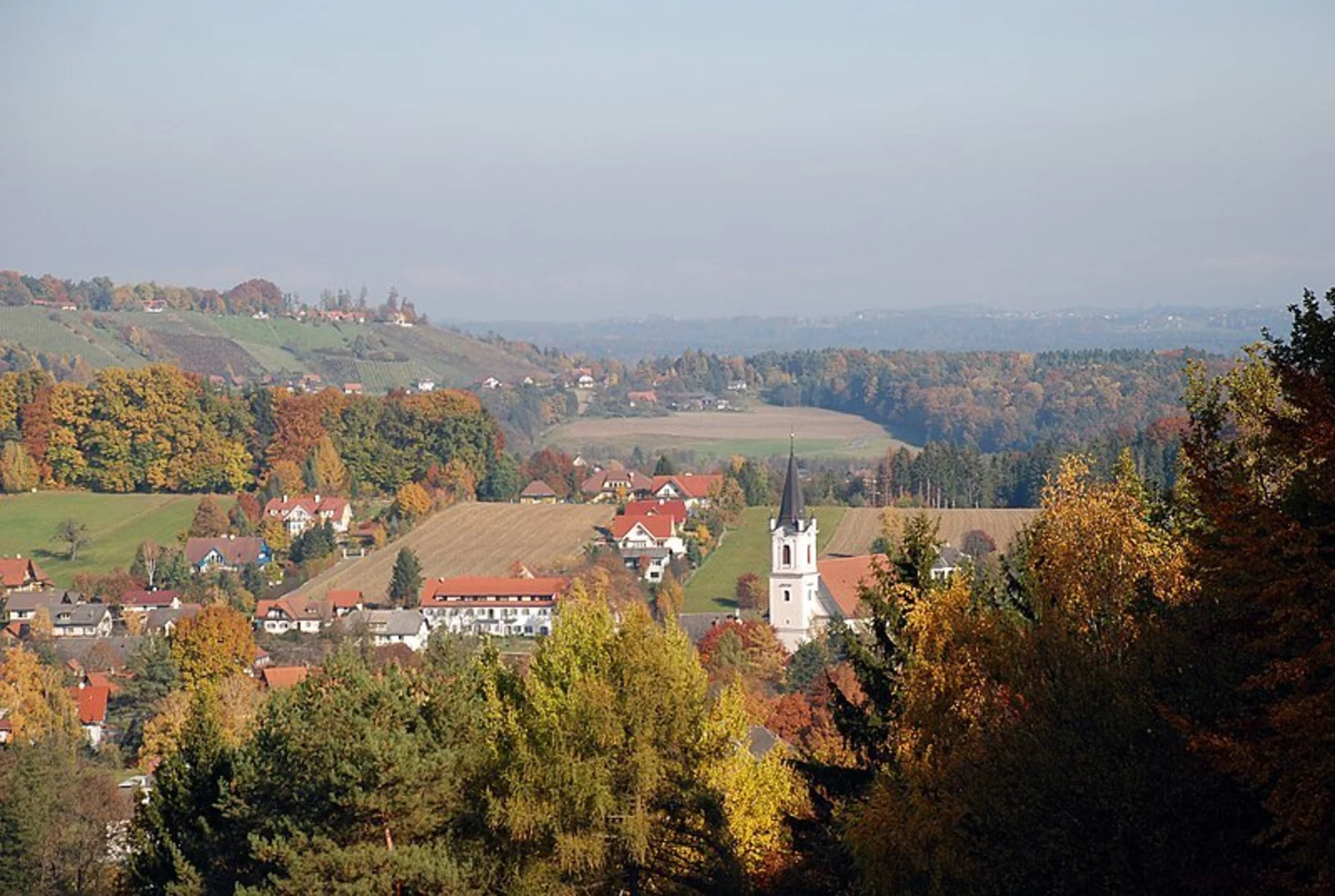 An image depicting the trail Bad Gams to Niedergams Loop and its surrounding area.