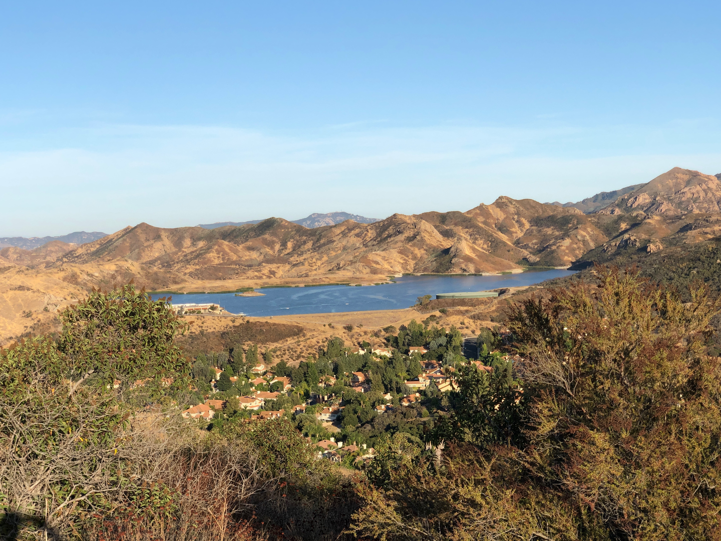 An image depicting the trail Westlake Vista Loop Trail and its surrounding area.