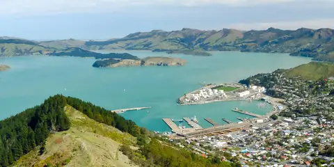 An image depicting the trail Crater Rim - Sign of the Kiwi to Sign of the Bellbird and its surrounding area.