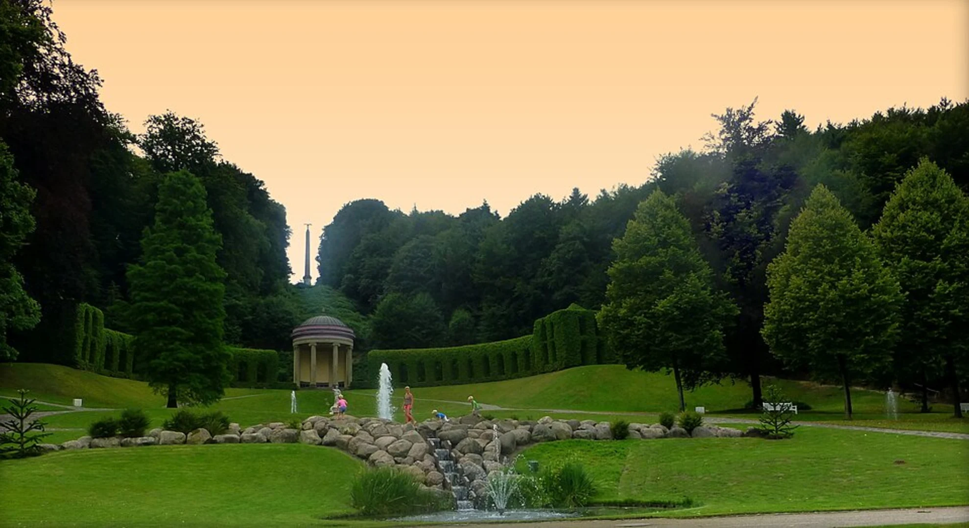 An image depicting the trail Stadtpark Loop and its surrounding area.