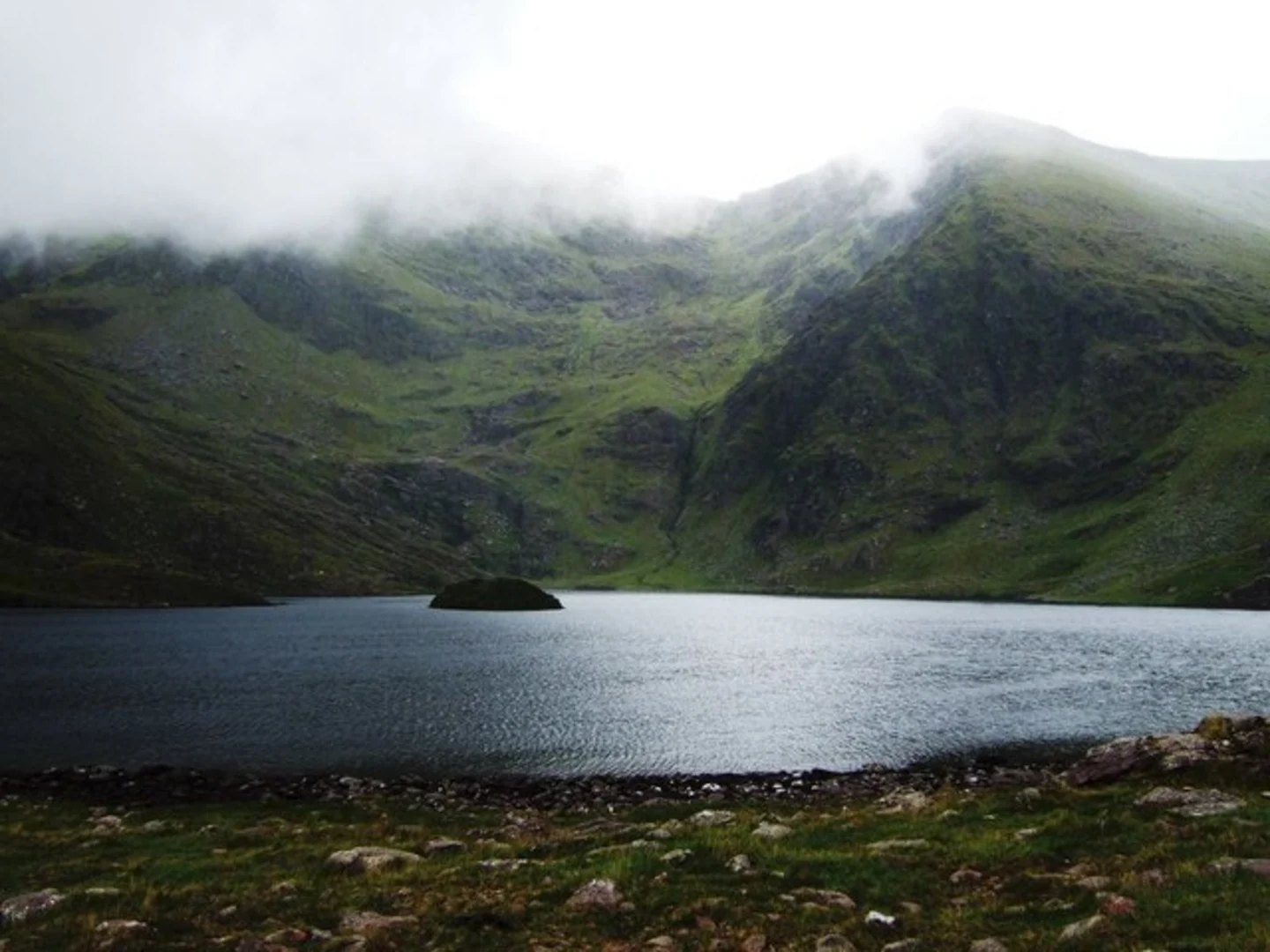 An image depicting the trail Cnoc An Chuillinn and its surrounding area.