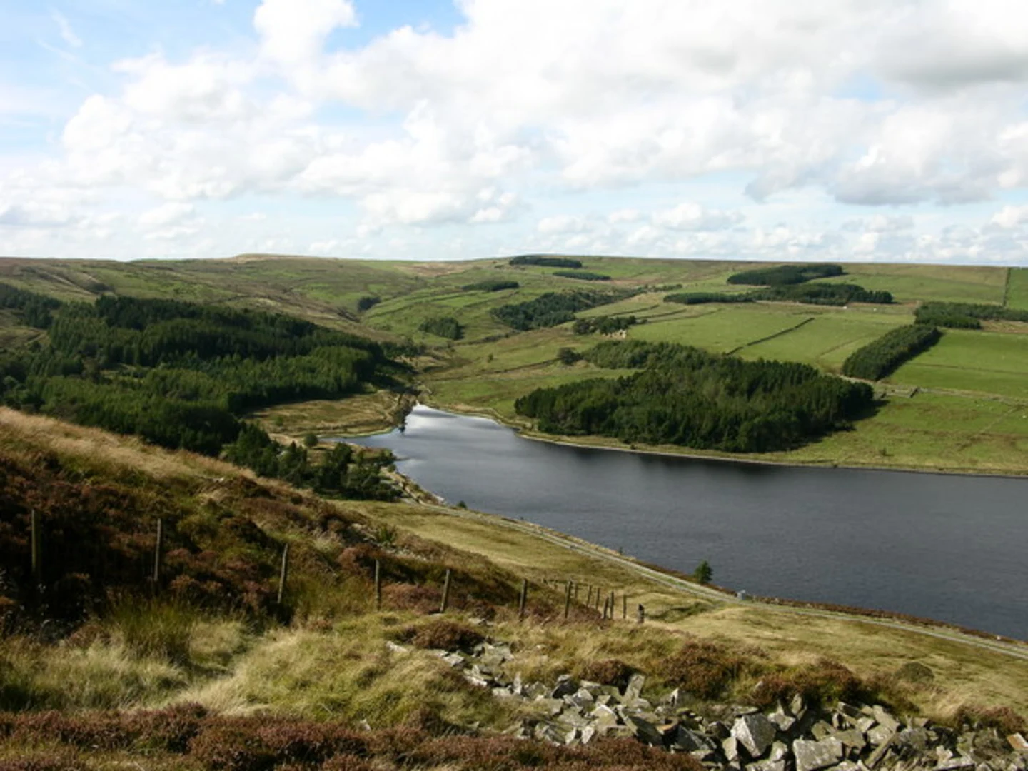 An image depicting the trail Calf Hey Reservoir and its surrounding area.