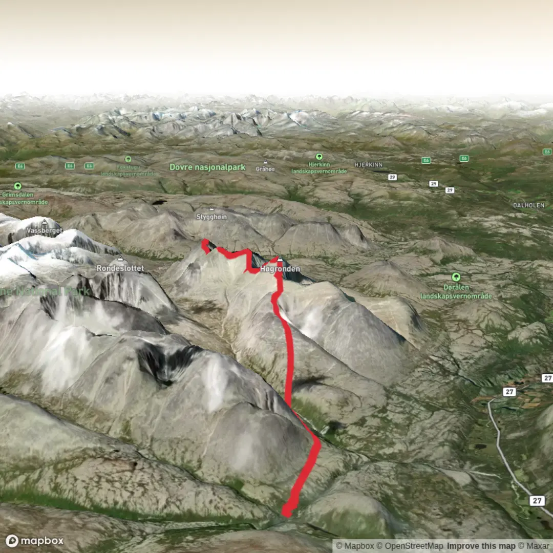 An image depicting the trail DNT Bjørnhollia to Nedre Dørålseter Turisthytte and its surrounding area.