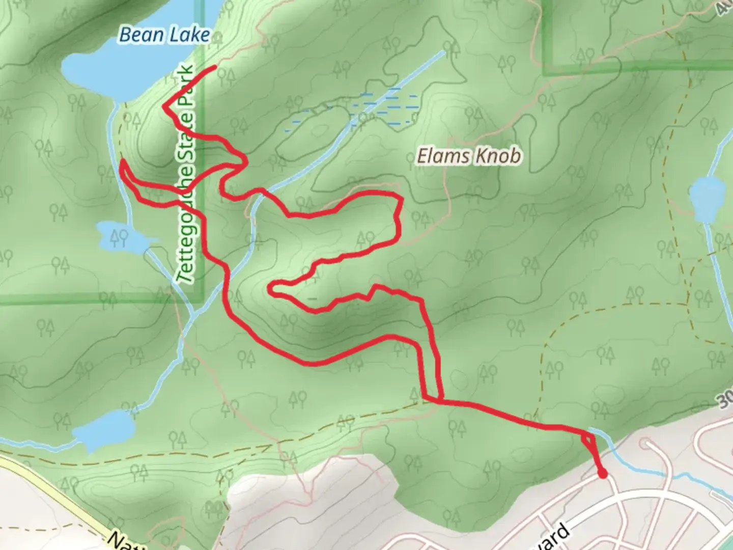 An image depicting the trail Bean Lake Overlook via Superior Hiking Loop Trail and its surrounding area.