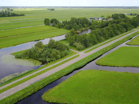 Nellesteinse Brug and Fort aan de Winkel Loop