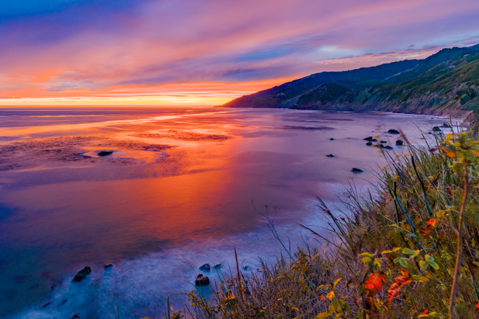 An image depicting the trail Kirk Creek Campground Trail and its surrounding area.