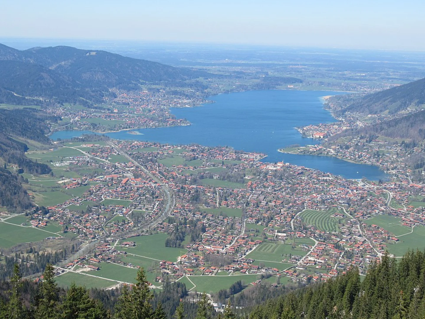 An image depicting the trail Tegernsee to Elend Loop and its surrounding area.