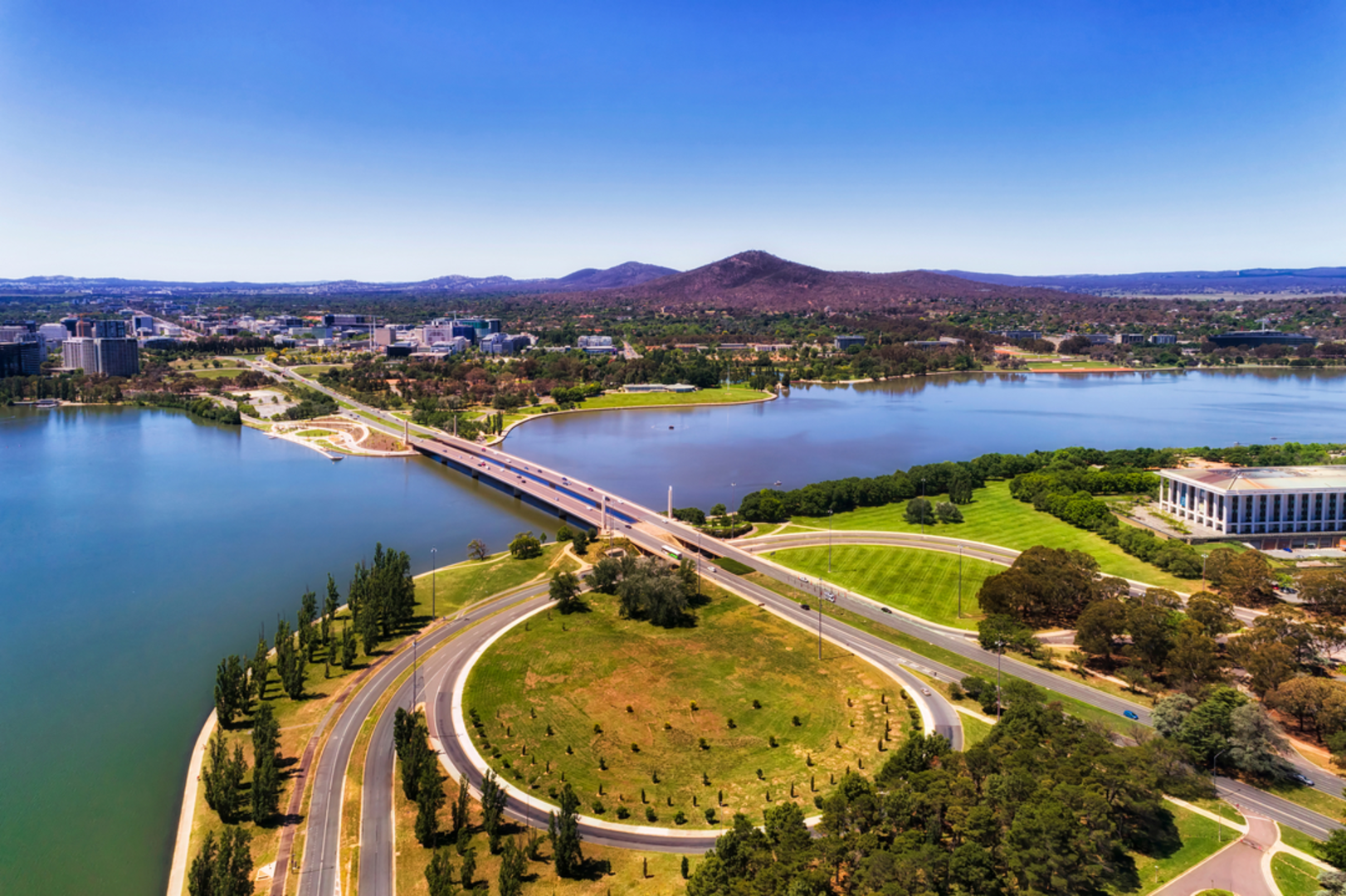 An image depicting the trail Canberra Centenary Trail and its surrounding area.