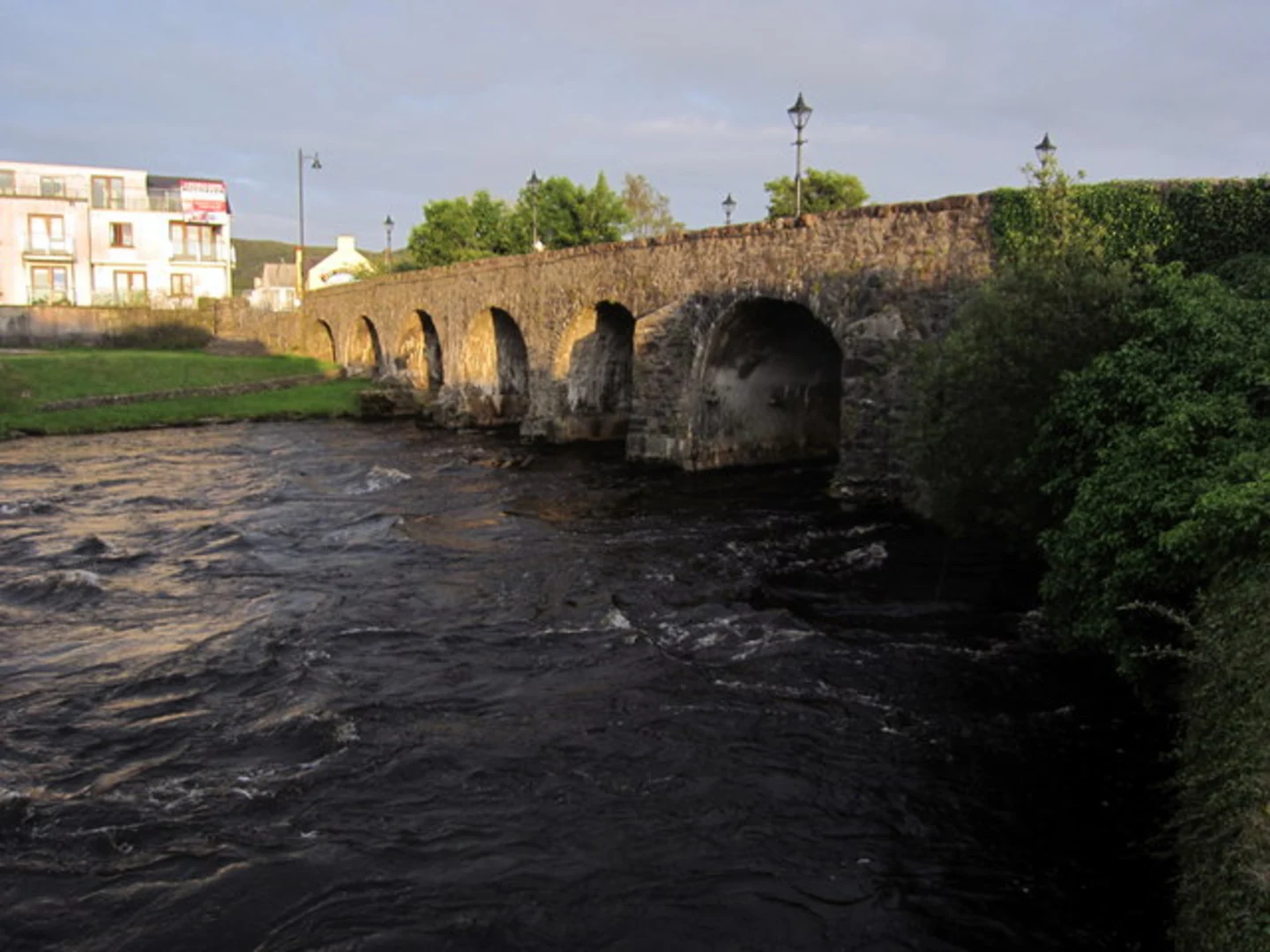 An image depicting the trail Foxford Town - Loop Walk and its surrounding area.