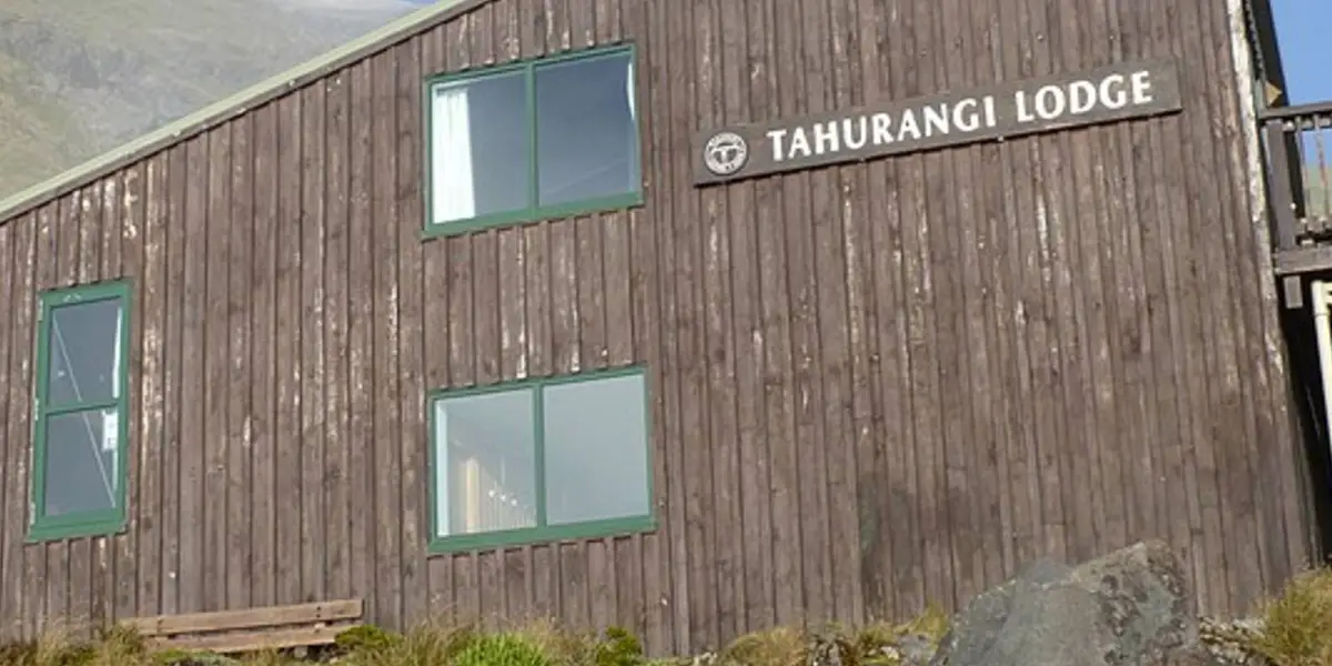 Tahurangi Lodge via Translator Rd