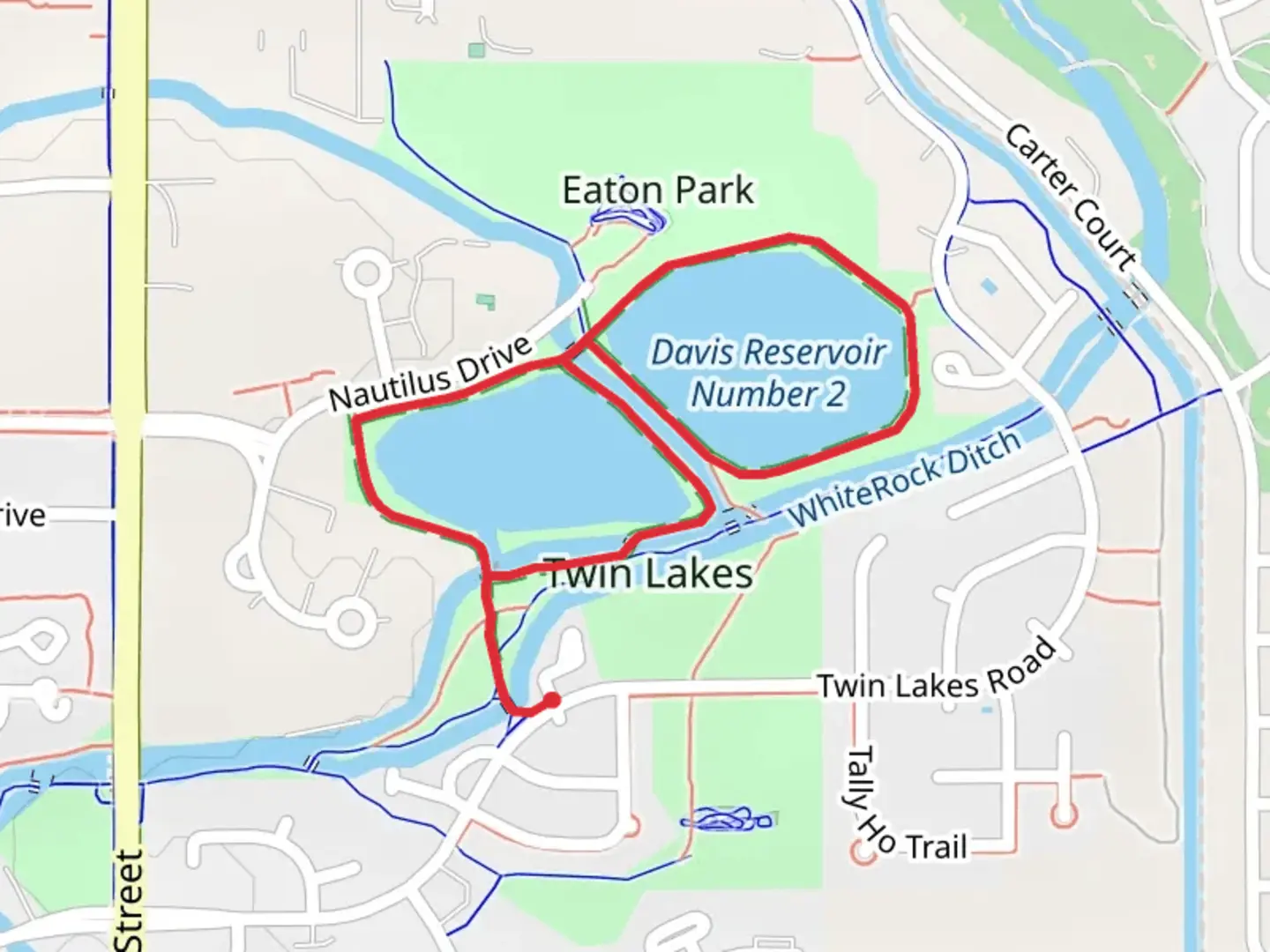 An image depicting the trail Davis Reservoirs Loop and its surrounding area.