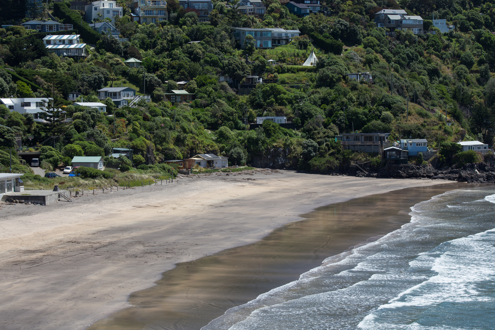 An image depicting the trail Godley Head Out - and - Back from Taylors Mistake and its surrounding area.