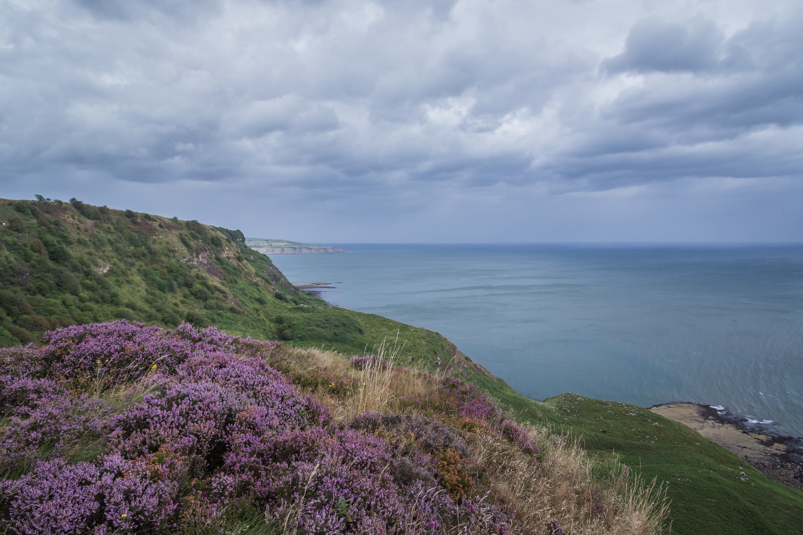 An image depicting the trail Ravenscar Walk and its surrounding area.
