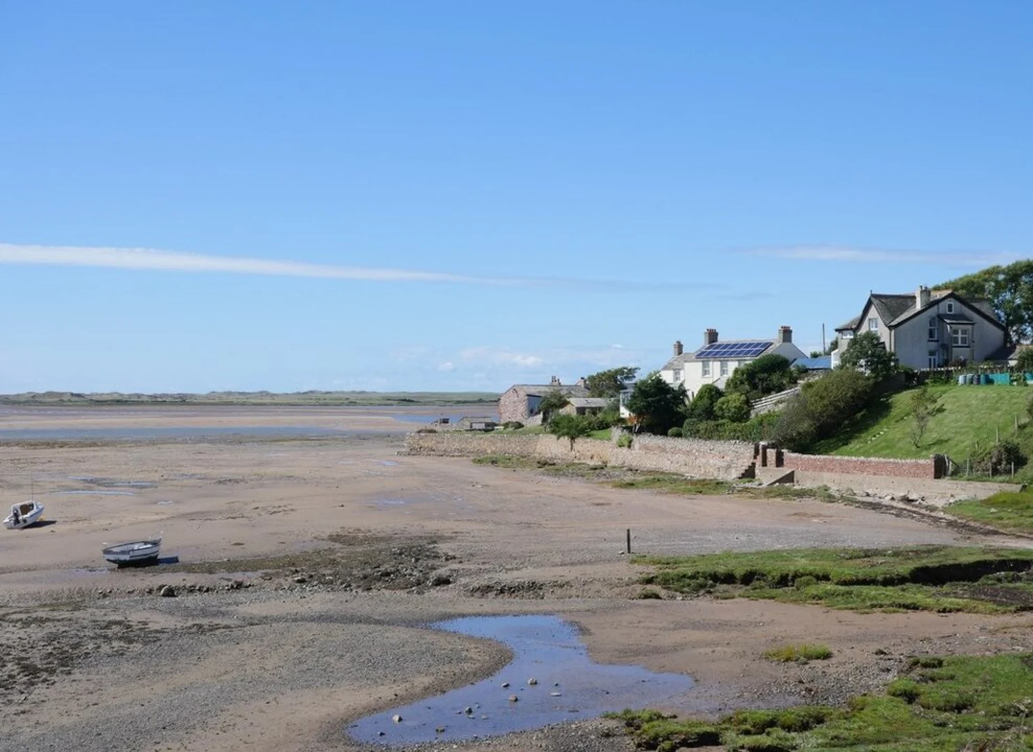 An image depicting the trail Walls Walk - Ravenglass and its surrounding area.