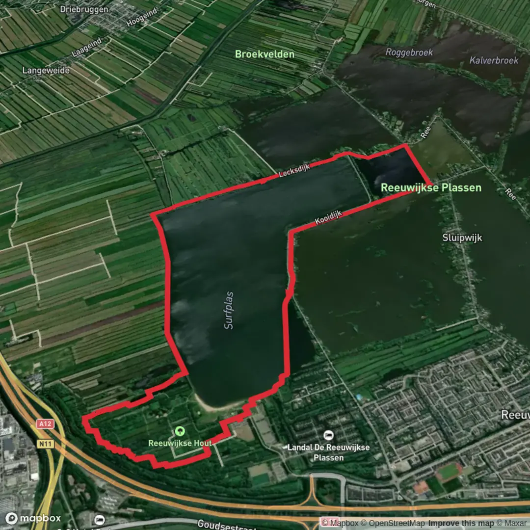 An image depicting the trail Surfplas and Klein Vogelenzang Loop and its surrounding area.