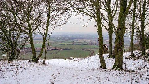 An image depicting the trail Seven Shires Way and its surrounding area.