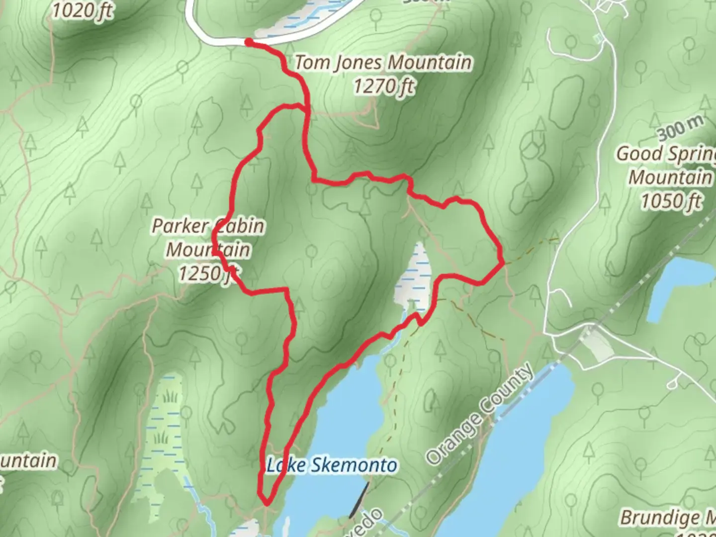 An image depicting the trail Lake Skemonto and Parker Cabin Mountain Loop Trail and its surrounding area.