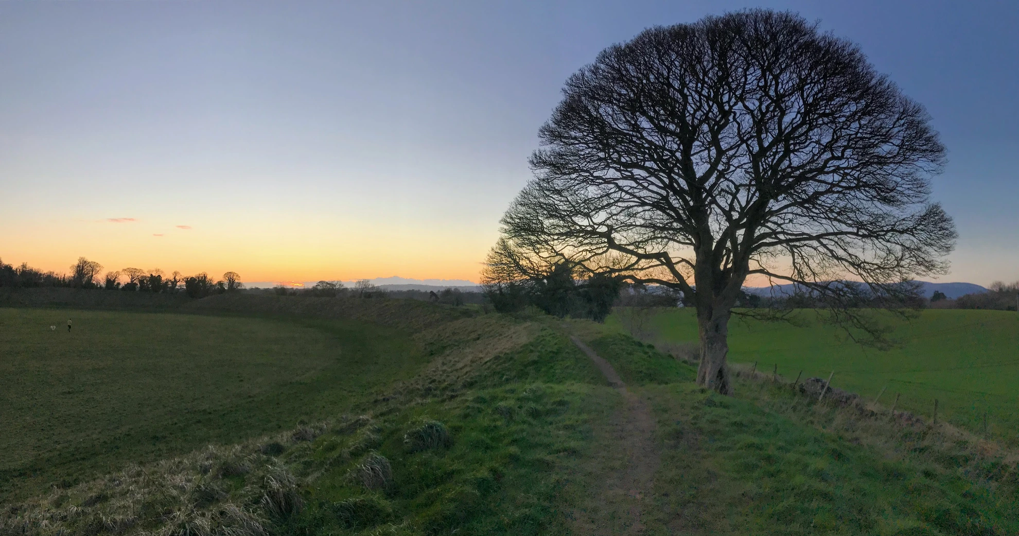 An image depicting the trail Giant's Ring, Lagan Meadows and Barnett Demense and its surrounding area.