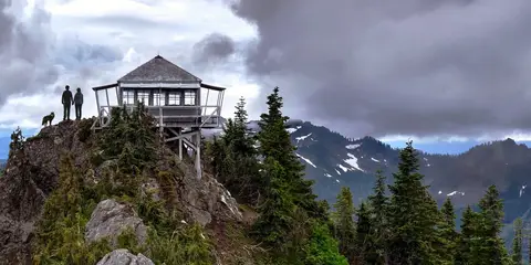 An image depicting the trail Northern Mount St Helens Loop and its surrounding area.