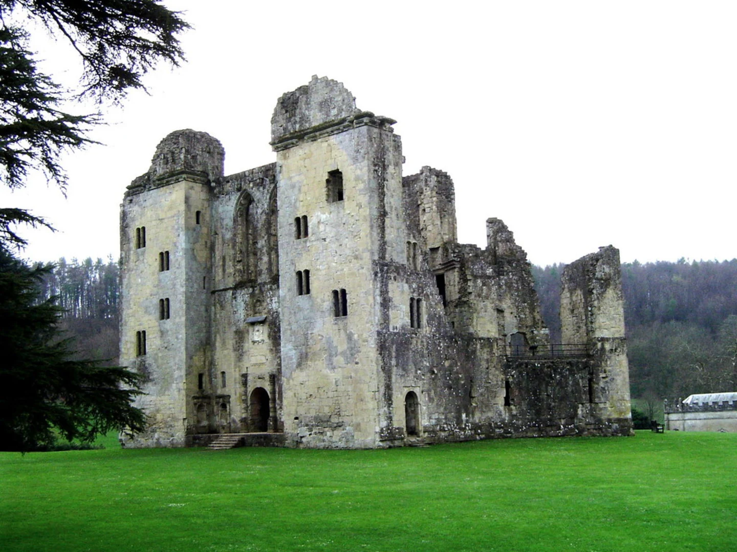 An image depicting the trail Old Wardour Castle Walk and its surrounding area.