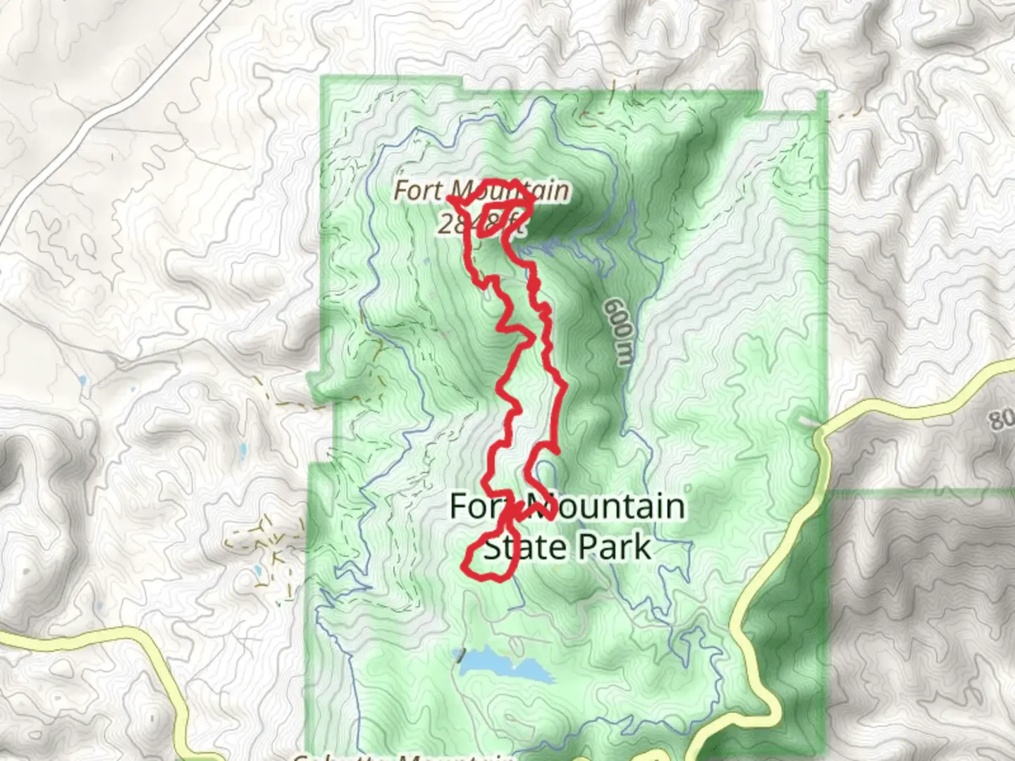 An image depicting the trail Fort Mountain via West Overlook Trail, Gahuti Loop Trail and its surrounding area.