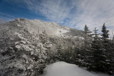 An image depicting the trail Carter Dome via Nineteen - Mile Brook Trail and its surrounding area.