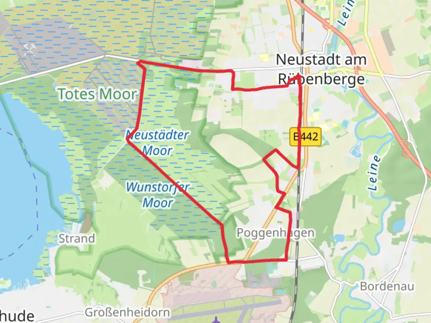 An image depicting the trail Moordorf Loop via Totes Moor and its surrounding area.