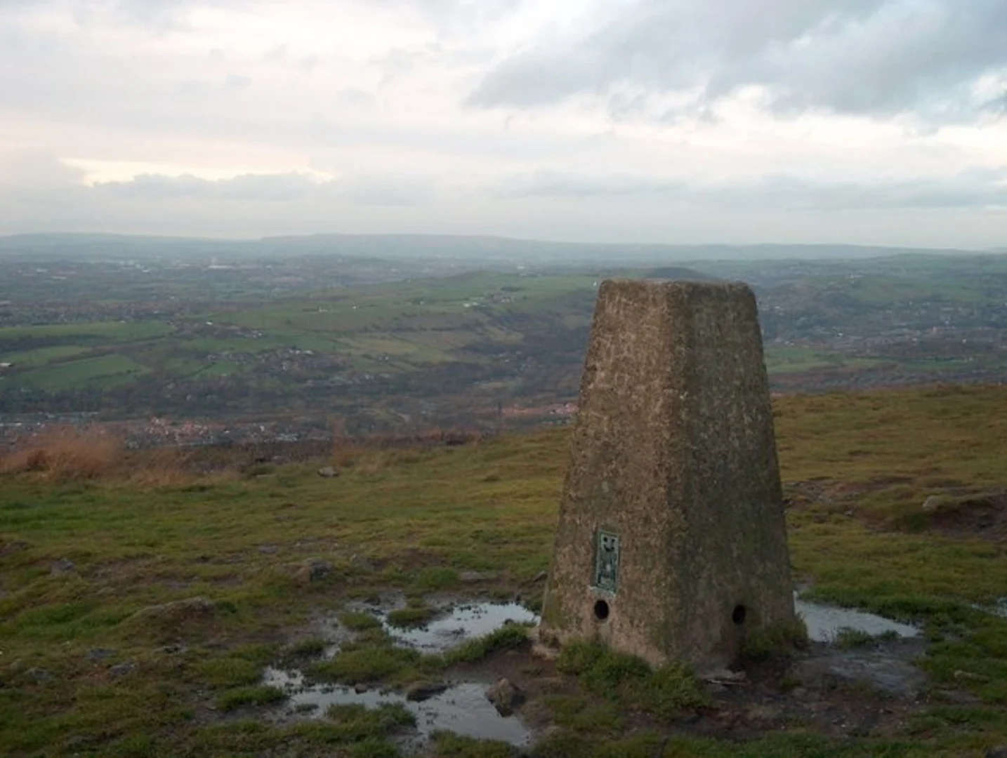 An image depicting the trail Wild Bank Loop and its surrounding area.