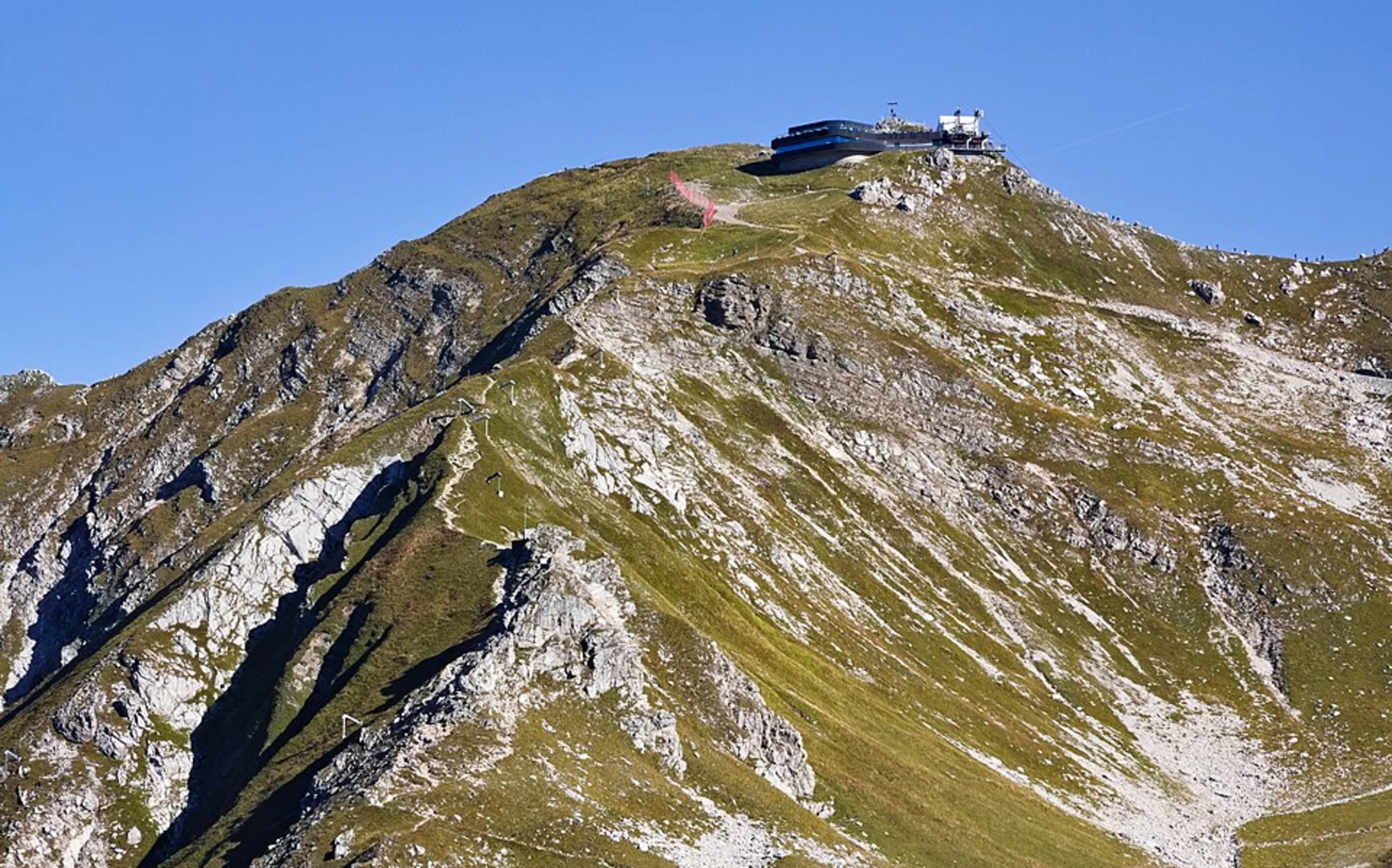 An image depicting the trail Oberstdorf to Nebelhorn Walk via Seealpe and its surrounding area.