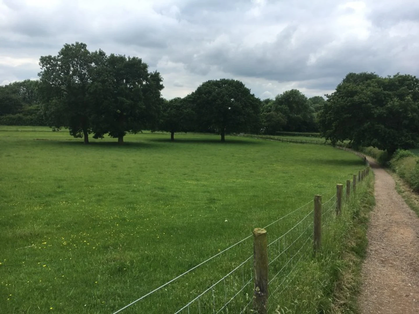 An image depicting the trail Bosworth Battlefield Country Park and its surrounding area.