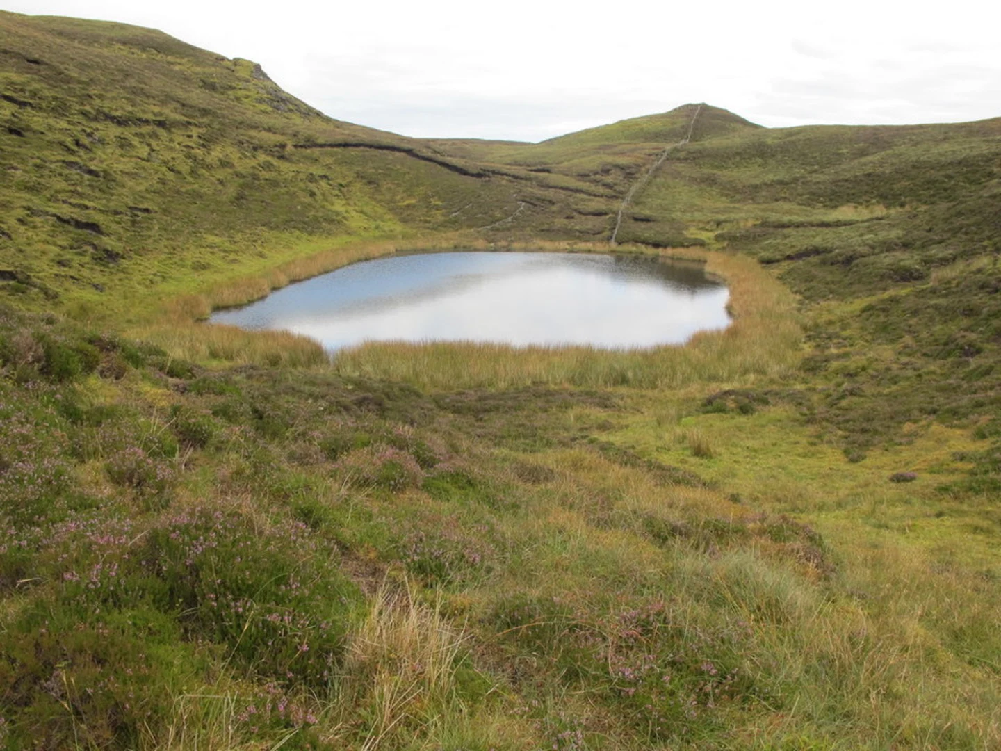 An image depicting the trail Keelogyboys, Hangmans Hill and Crockauns Mountain and its surrounding area.