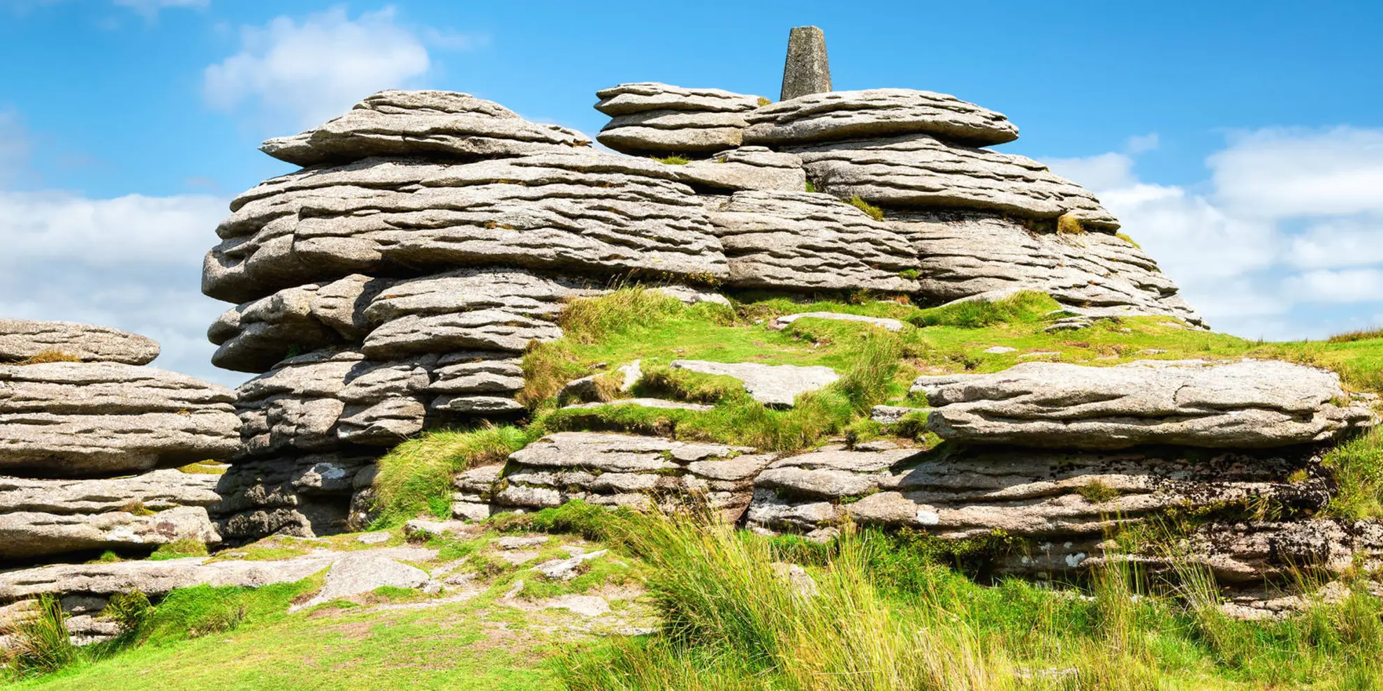 An image depicting the trail Bellever Tor and Postbridge from Bellever and its surrounding area.