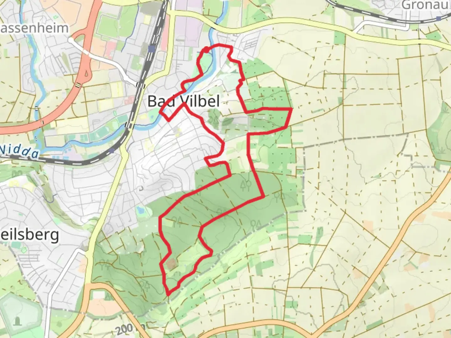An image depicting the trail Nidda via Wanderwg 4 and Waldlehrpfad and its surrounding area.